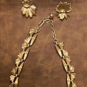 Vintage Trifari Costume Jewelry necklace&earrings